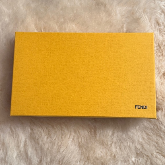 💯Assorted 8 Designer Boxes Collection🤩 - Picture 8 of 9